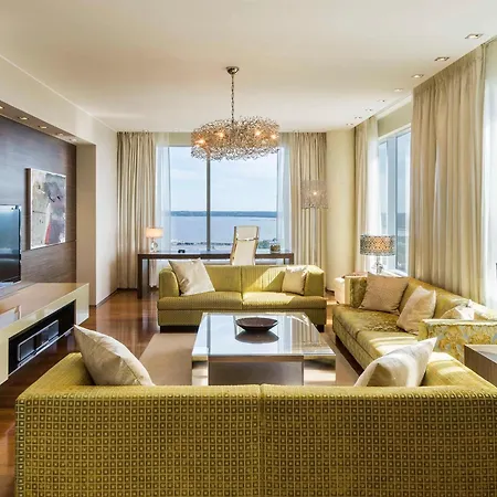 Swissotel מלון 5*